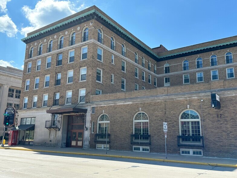 More Photos Of 1408 Strongs Ave, Stevens Point Apartments For Sale