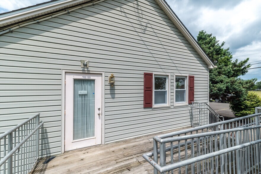 More Photos Of 4018 Durham Rd, Ottsville Storefront Retail Office For Sale