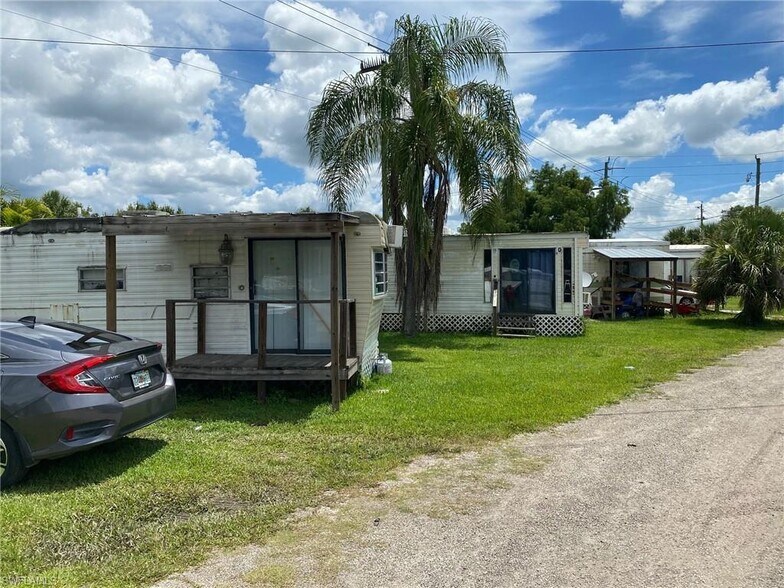 More Photos Of 1475 N Bridge St, LaBelle Manufactured Housing Mobile Home Park For Sale