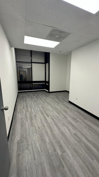 More Photos Of 90 Spruce Ave, South San Francisco Unknown For Lease