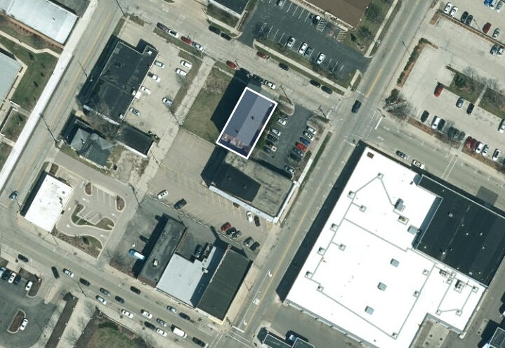 More Photos Of 610 Mulberry St, Rockford Apartments For Sale