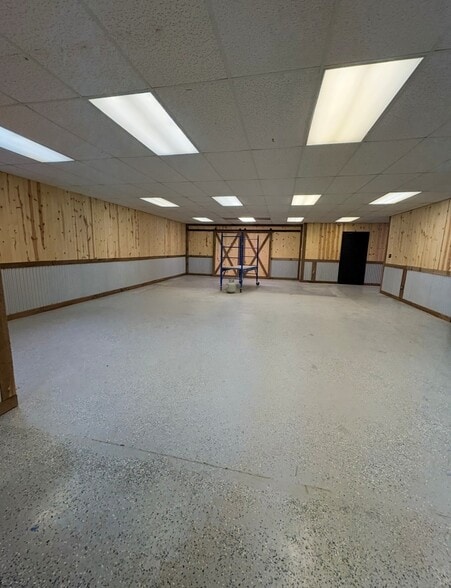 More Photos Of 43510 National Rd, Belmont Industrial For Sale