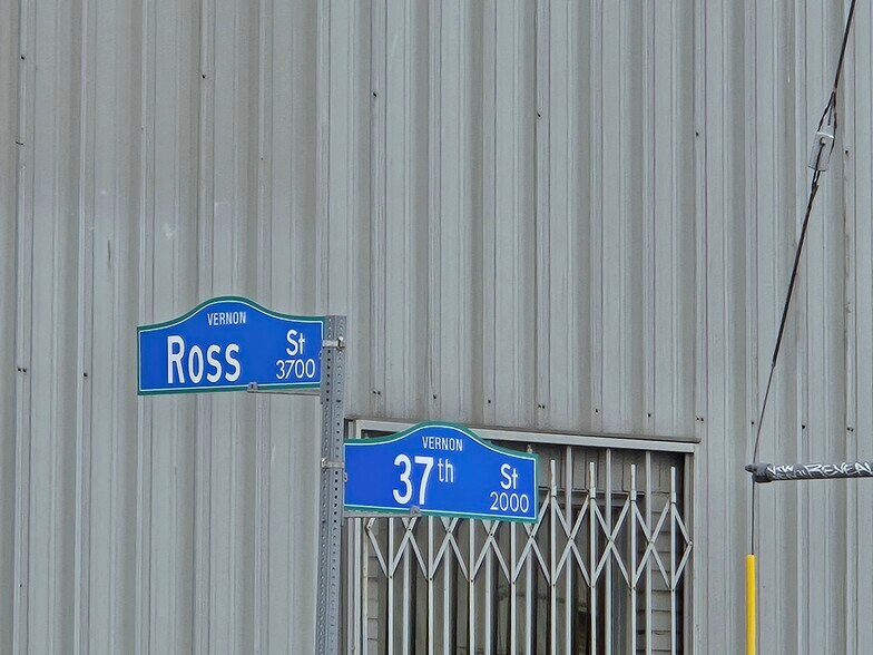 More Photos Of 2101 E 37th St, Vernon Manufacturing For Sale