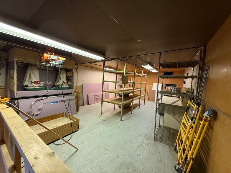 More Photos Of 625 NW 45th St, Seattle Office For Lease