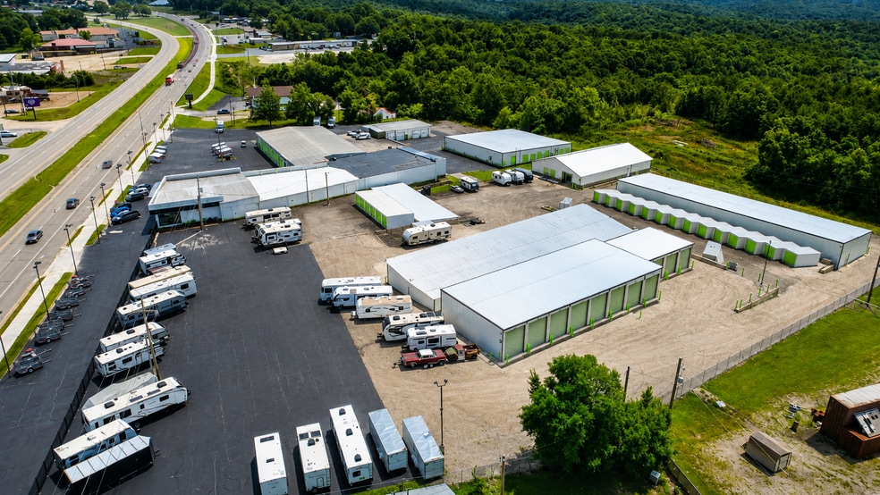 More Photos Of 617 Old Route 66, St Robert Self Storage For Sale