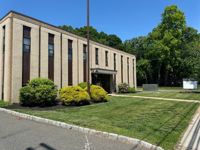 More Photos Of 1510 Park Ave, South Plainfield Medical For Lease