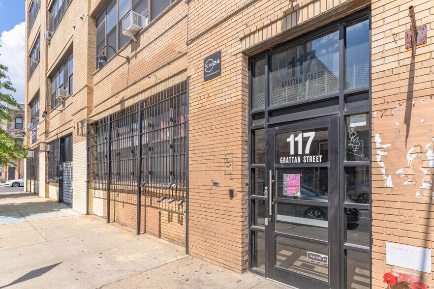 More Photos Of 117 Grattan St, Brooklyn Warehouse For Lease