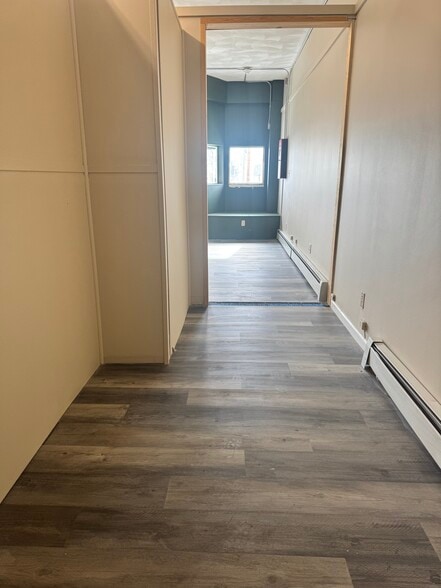 More Photos Of 492-494 Warren Ave, East Providence Storefront Retail Office For Lease