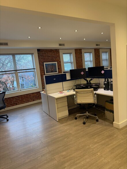 More Photos Of 2300 Wisconsin Ave NW, Washington Loft Creative Space For Lease