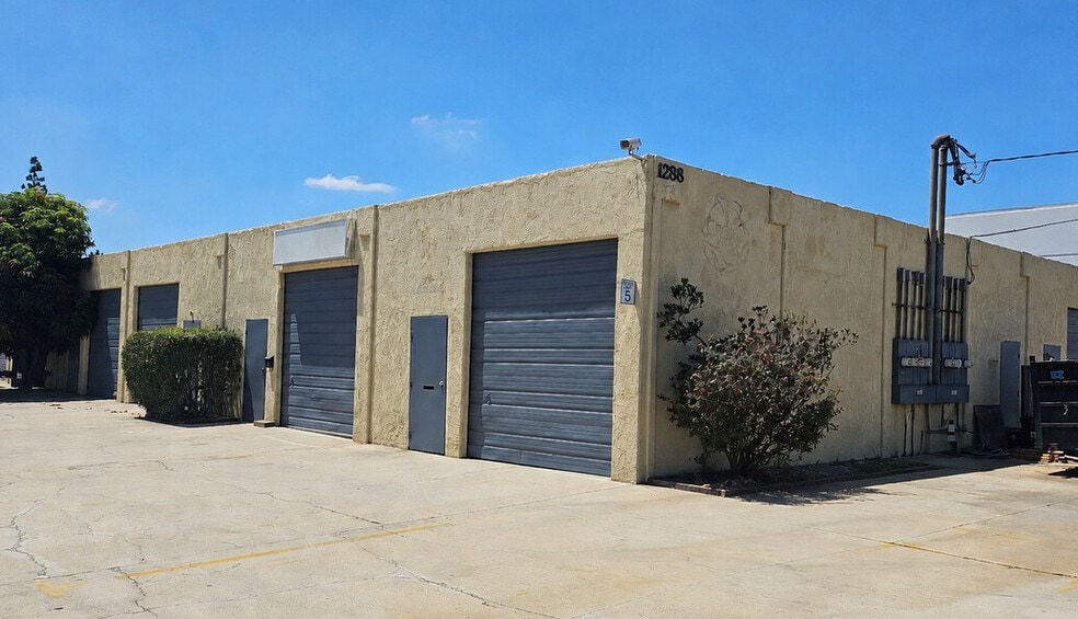 More Photos Of 1288 W Lambert Rd, Brea Warehouse For Lease
