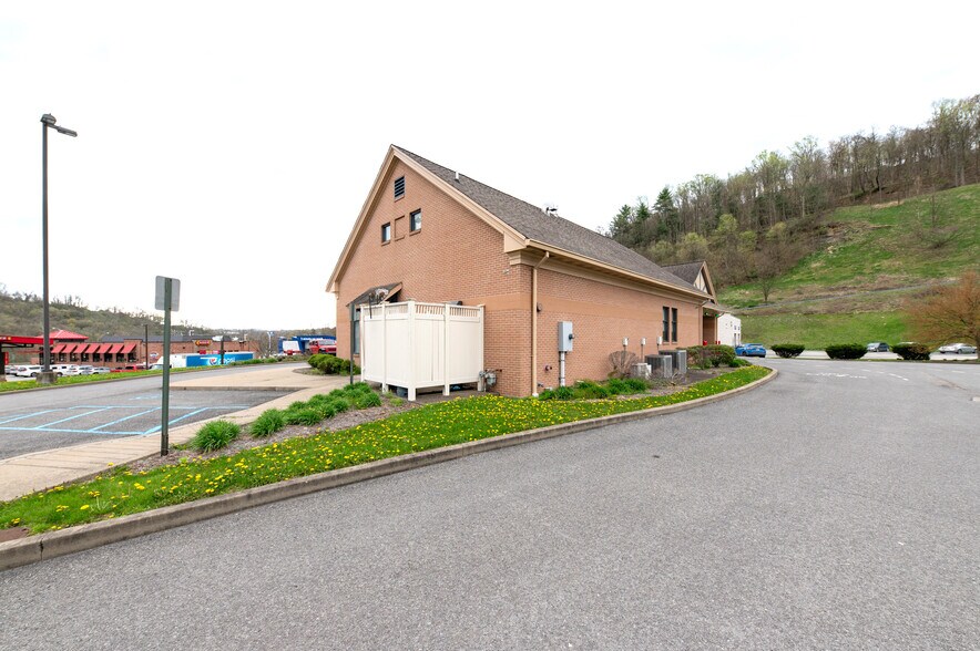 More Photos Of 7 Chaplin, Morgantown Bank For Sale