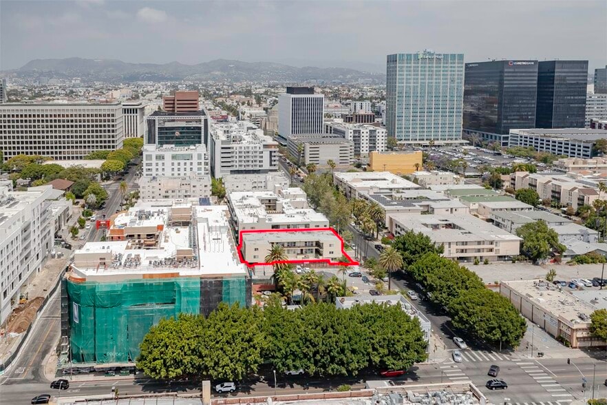 More Photos Of 741 S Hobart Blvd, Los Angeles Apartments For Sale