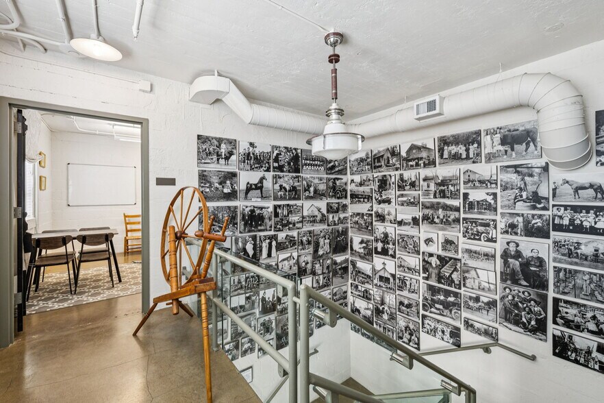 More Photos Of 112 Bridge St, Franklin Office For Sale