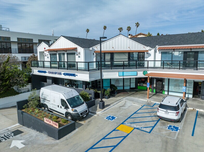 More Photos Of 234 S Pacific Coast Hwy, Redondo Beach Unknown For Lease