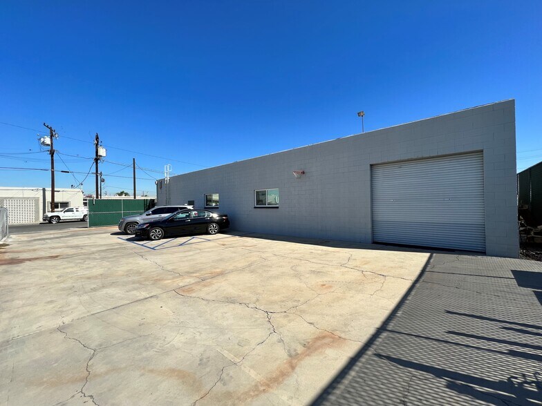 More Photos Of 1024-1026 E Arlee Pl, Anaheim Warehouse For Sale