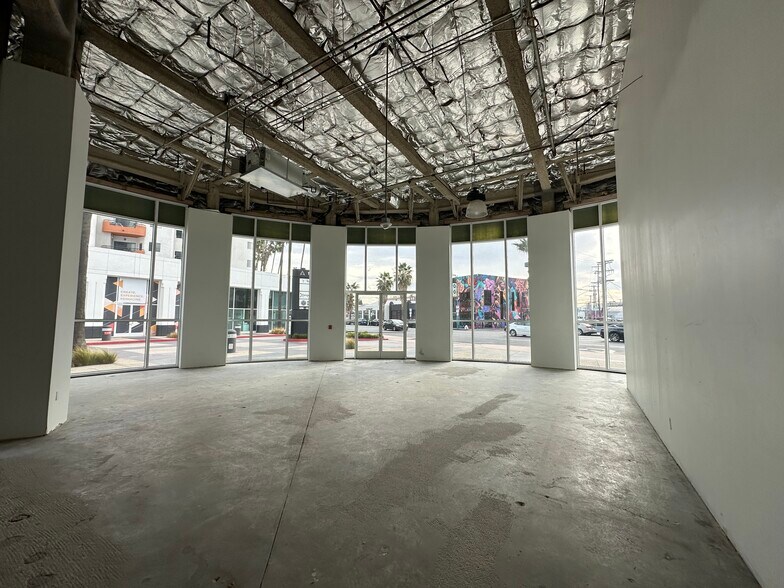 More Photos Of 5200 Lankershim Blvd, North Hollywood Loft Creative Space For Lease