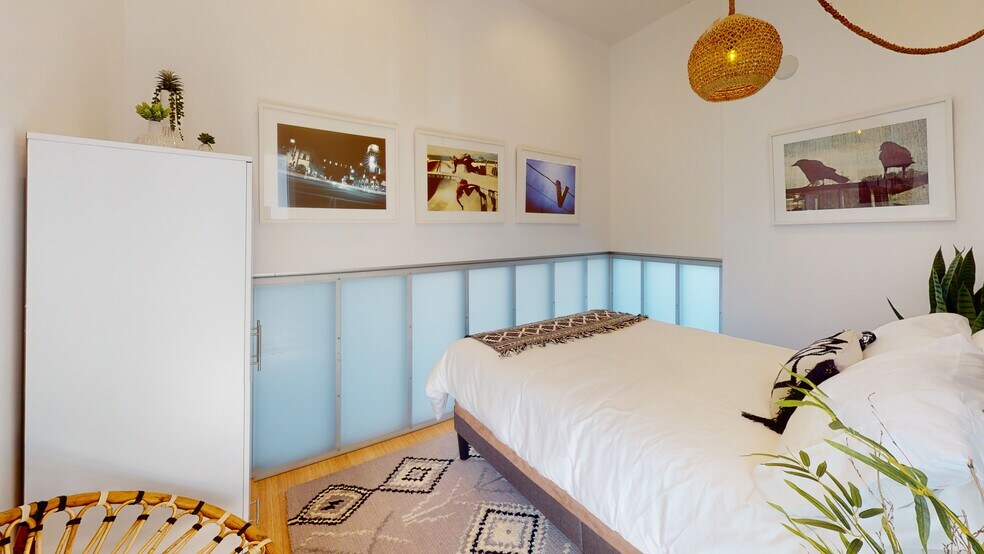 More Photos Of 1410 Pacific Ave, Venice Office For Sale