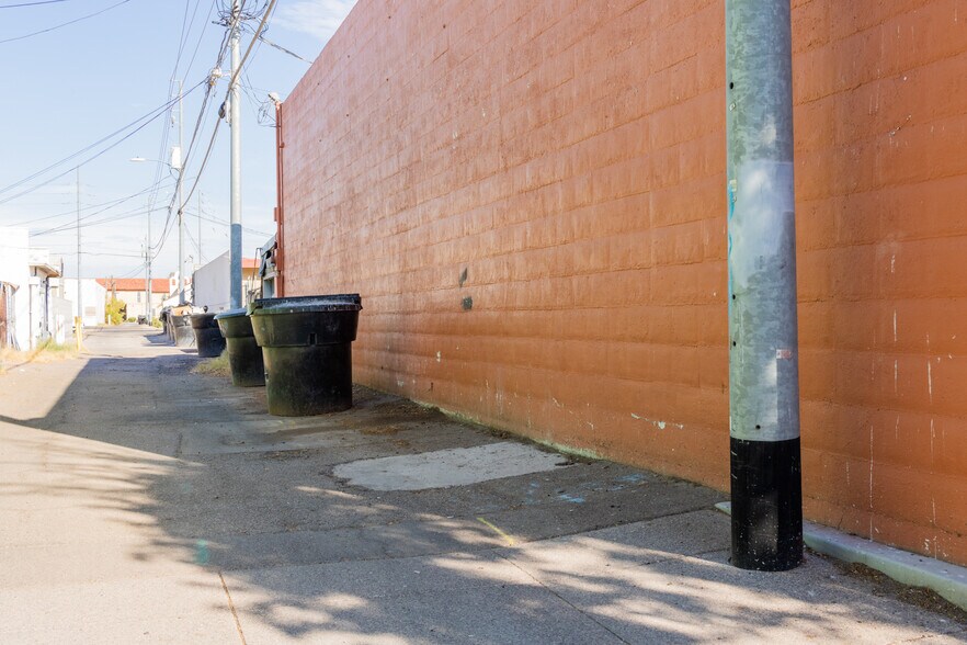 More Photos Of 200 N Florence St, Casa Grande Storefront For Sale