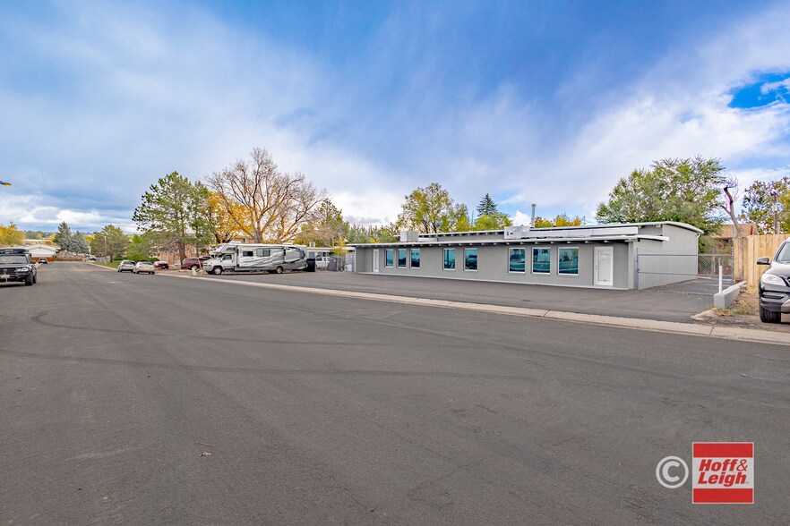 More Photos Of 625 Arrawanna St, Colorado Springs Light Distribution For Sale