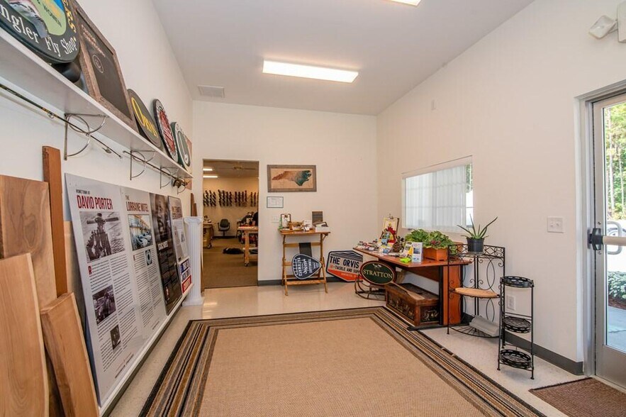 More Photos Of 171 Stanley Rd, Henrico General Retail For Sale