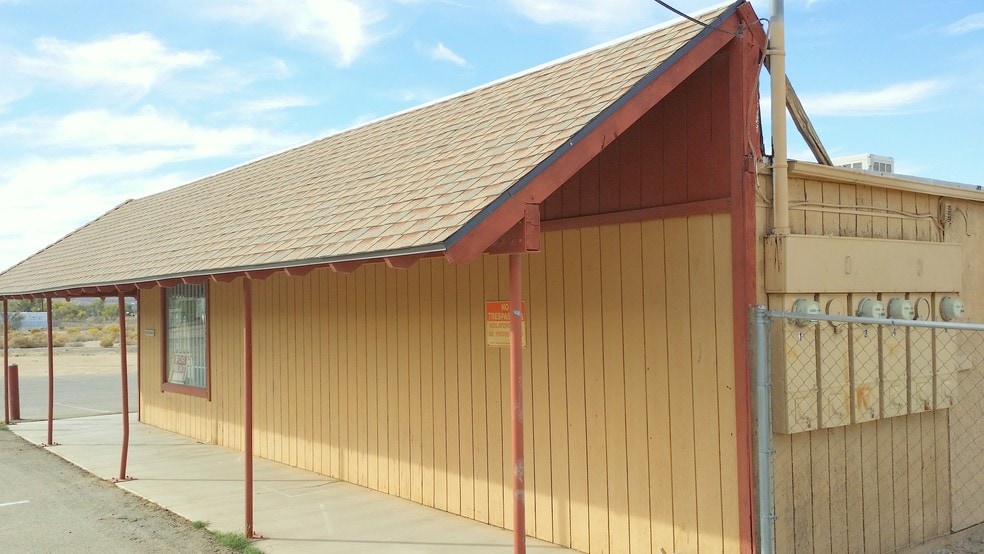 More Photos Of 32784-32800 Ca-247, Lucerne Valley Unknown For Lease