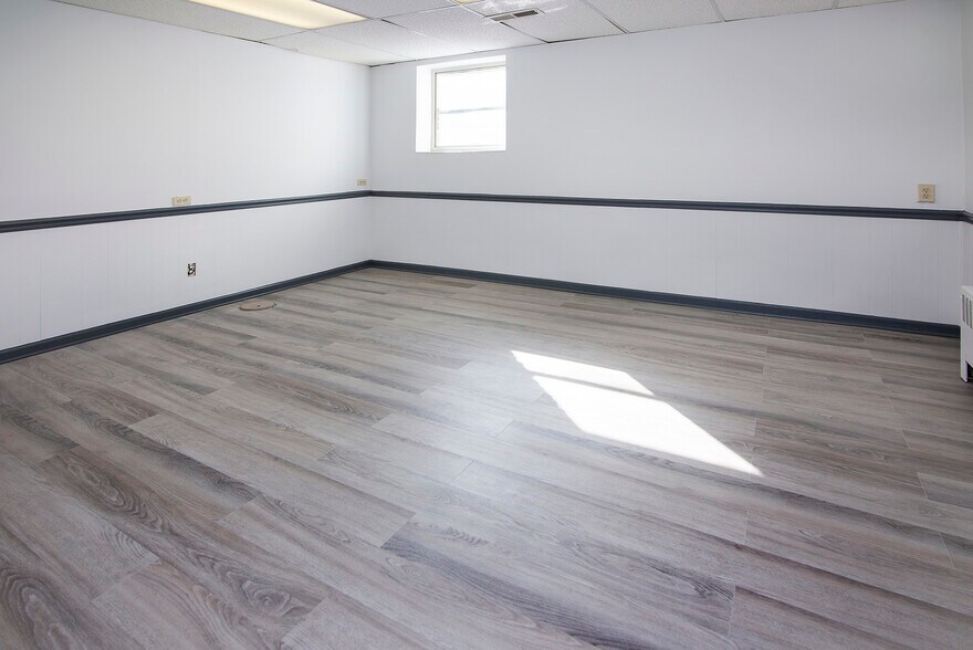 More Photos Of 318 S South St, Gastonia Office For Lease