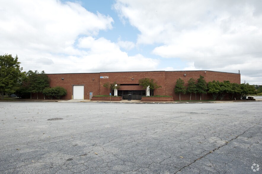 More Photos Of 6356 Corley Rd, Peachtree Corners Warehouse For Lease