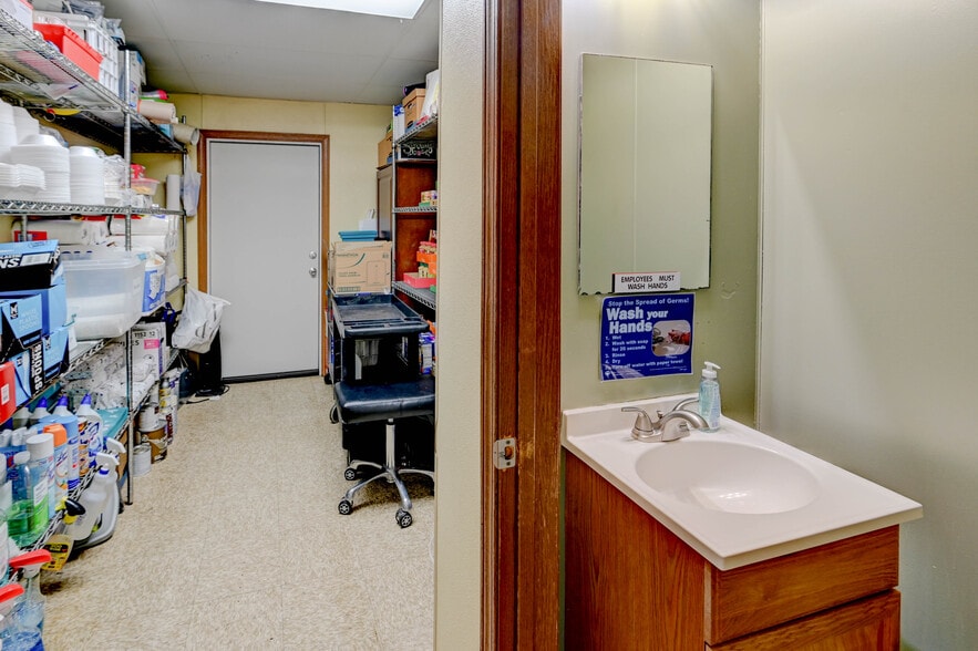 More Photos Of 2901 M 291 Frontage Rd, Independence Schools For Sale