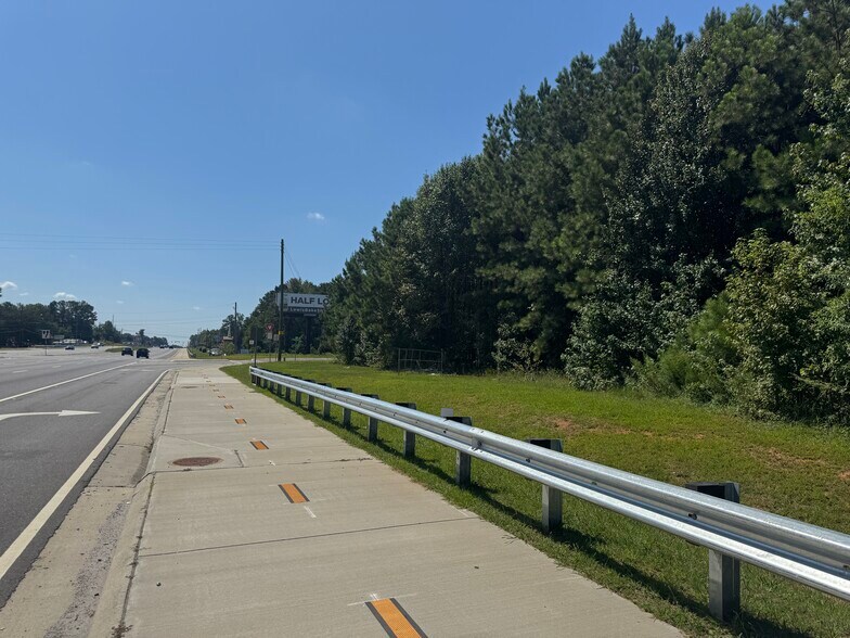 More Photos Of 0 Tara Blvd, Jonesboro Land For Sale