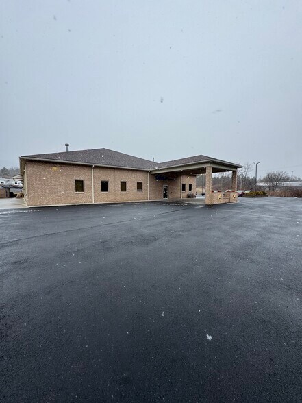 Primary Photo Of 1080 New Creek Hwy, Keyser Medical For Sale
