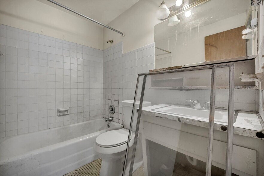 More Photos Of 818-850 S Green Rd, South Euclid Apartments For Sale