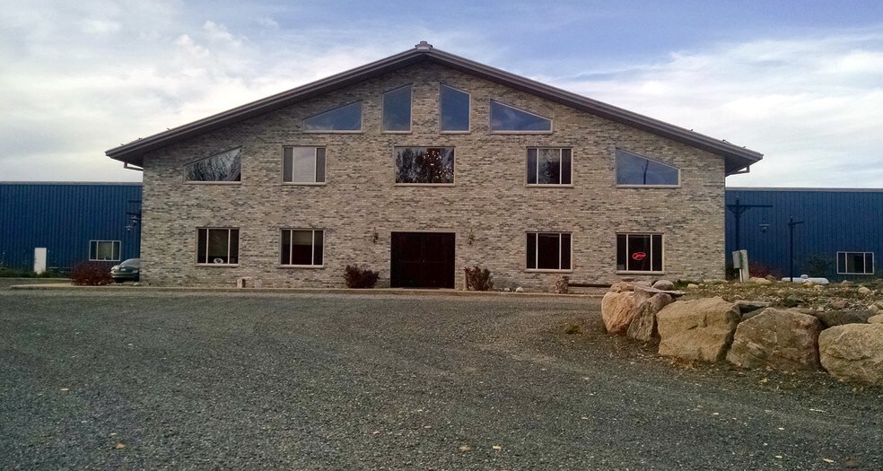 More Photos Of 7981 Town Hall Rd NW, Walker Warehouse For Lease