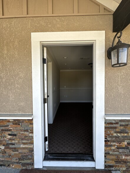 More Photos Of 4130-4136 Grass Valley Hwy, Auburn Office Residential For Sale