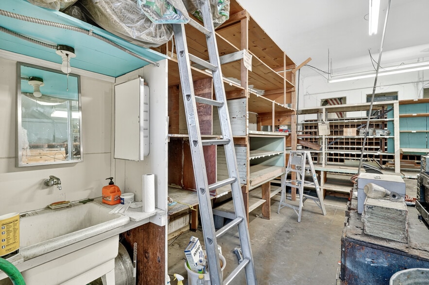 More Photos Of 360-362 Central Ave, Fillmore Storefront For Sale