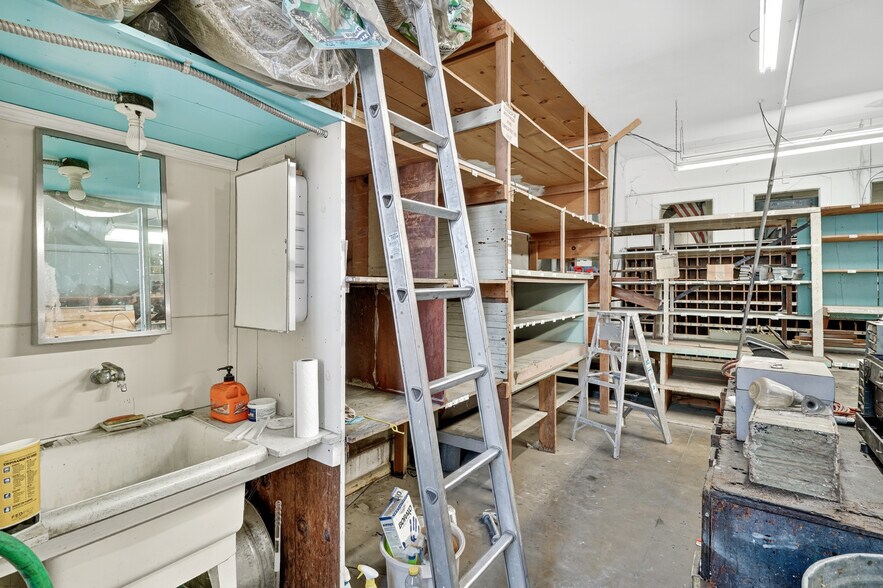 More Photos Of 360-362 Central Ave, Fillmore Storefront For Sale