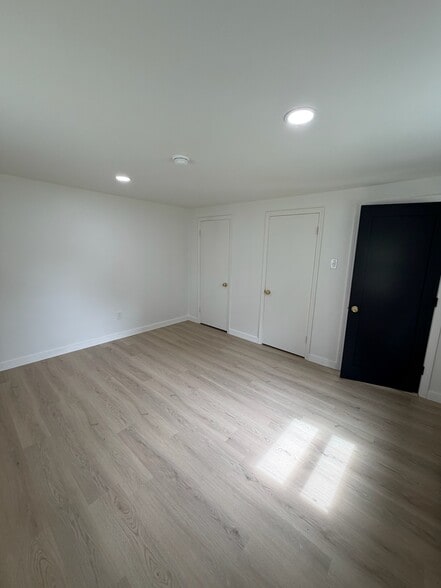 More Photos Of 177 Rockingham Rd, Auburn Apartments For Sale