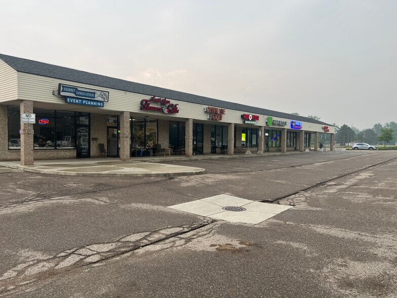 More Photos Of 546-644 N Lafayette St, South Lyon Unknown For Lease