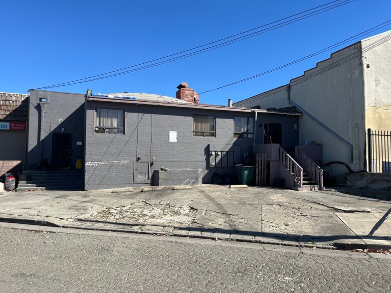 More Photos Of 1524-1526 Solano Ave, Vallejo Storefront For Sale