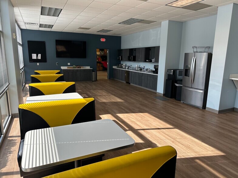 More Photos Of 1057 Red Ventures Dr, Fort Mill Office For Lease