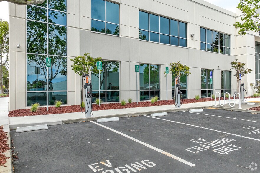 More Photos Of 24590 Clawiter Rd, Hayward Office For Lease