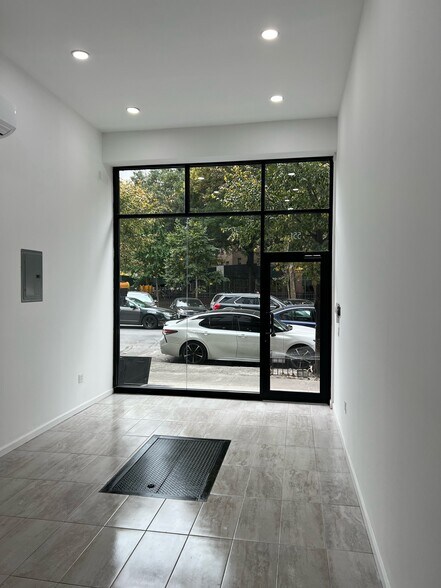 More Photos Of 553 E 137th St, Bronx Apartments For Lease