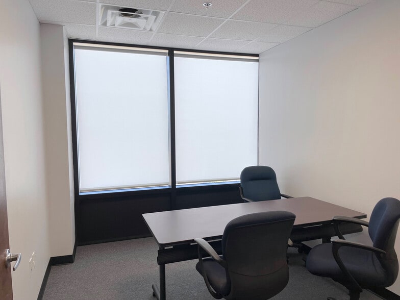 More Photos Of 645 S Custer Rd, Allen Medical For Lease