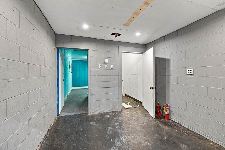 More Photos Of 3811 Darien Hwy, Brunswick Flex For Sale