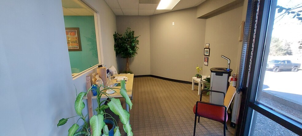 More Photos Of 7399 S Tucson Way, Centennial Flex For Lease