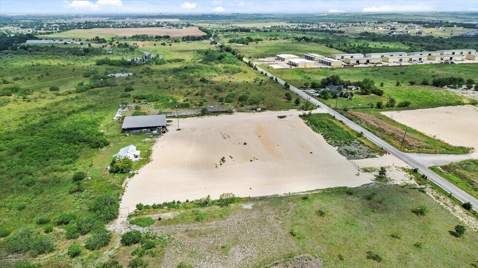 More Photos Of 1000 Rohde Rd, Kyle Service For Lease