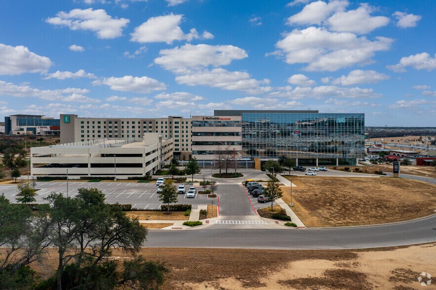 More Photos Of 15727 Anthem Pky, San Antonio Office For Lease