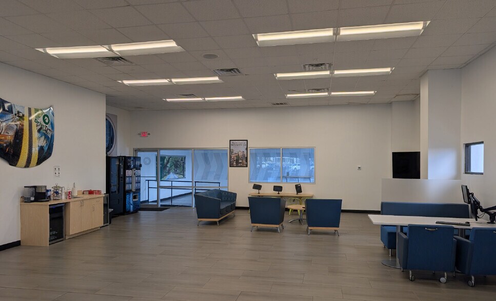 More Photos Of 5390 S US Highway 1, Fort Pierce Auto Dealership For Sale
