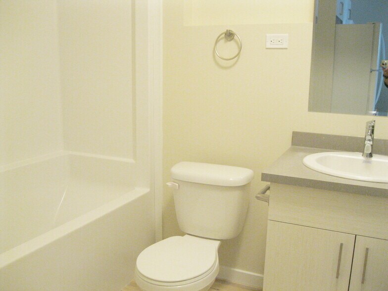 More Photos Of 106 Jespersen Ave, Spruce Grove Apartments For Sale