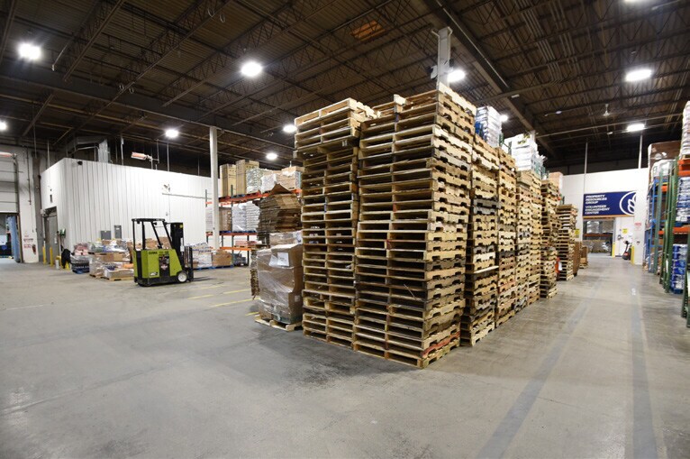 More Photos Of 1720 3rd Ave N, Fargo Distribution For Sale