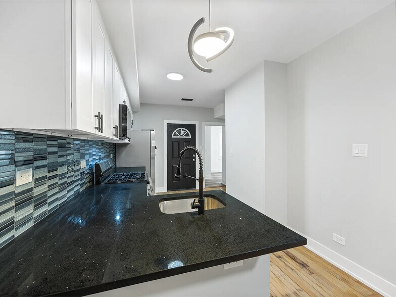 More Photos Of 8139 S Drexel Ave, Chicago Apartments For Sale